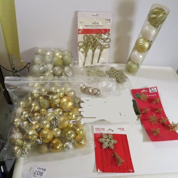 Gold Holiday Ornaments with (3) blown glass heart ornaments - Picture 3 of 7